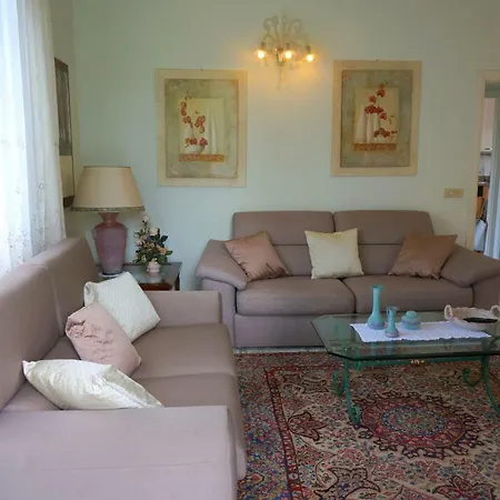 Elza Holiday home